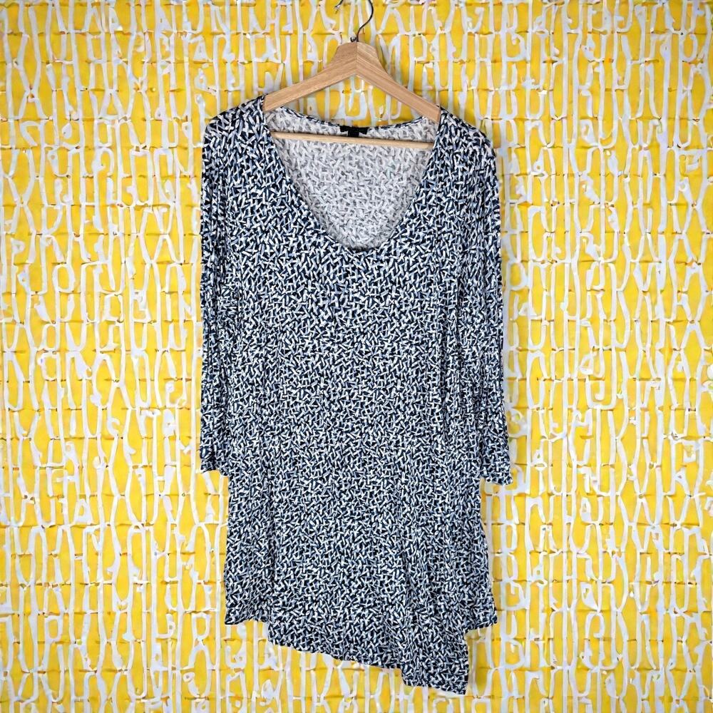 J. Jill Wearever Collection Women's Large Blue White Geometric L/S Tunic Blouse